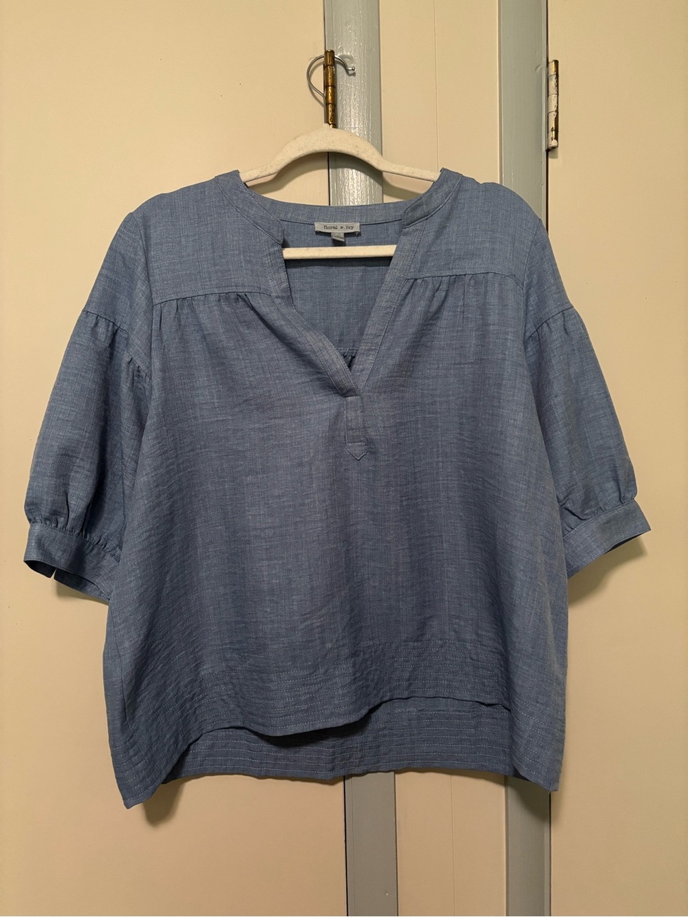 Relaxed Split-Neck Women's Tunic in Light Blue